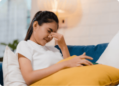 What are the signs and symptoms of childhood cancer?